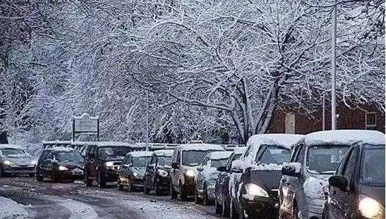 雪天保持行車間距