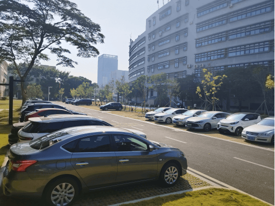 充電樁與停車場一體化示意圖