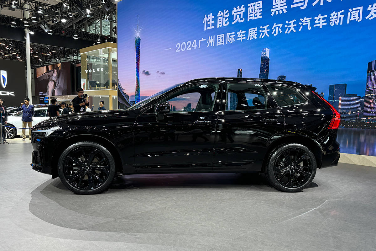 沃爾沃XC60智遠(yuǎn)極夜黑版內(nèi)飾展示