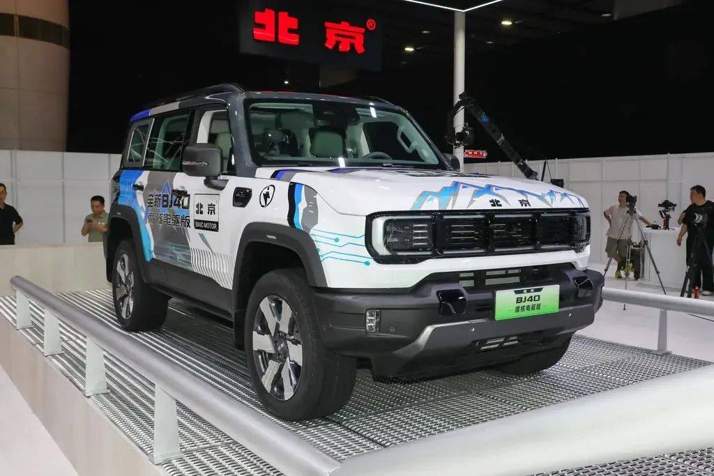 BJ40魔核電驅(qū)版外觀圖