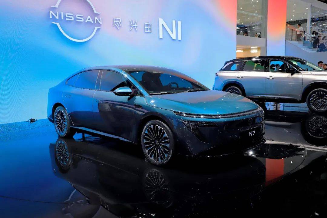 日產(chǎn)N7亮相廣州車展