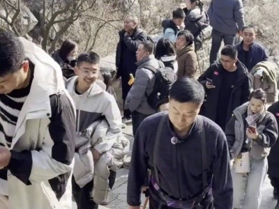 泰山試水登山新科技，外骨骼機(jī)器人助力游客輕松登頂