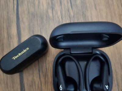 沃爾瑪顧客竟提前拿到蘋果Powerbeats Pro 2耳機！