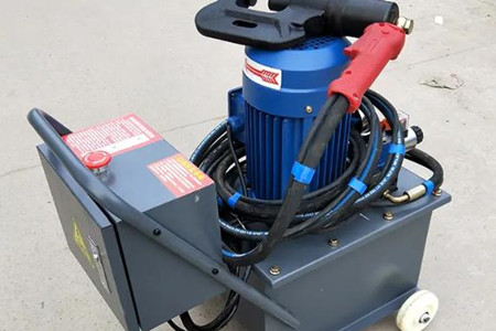 如何保養風管鉚釘機？四點措施需重視！